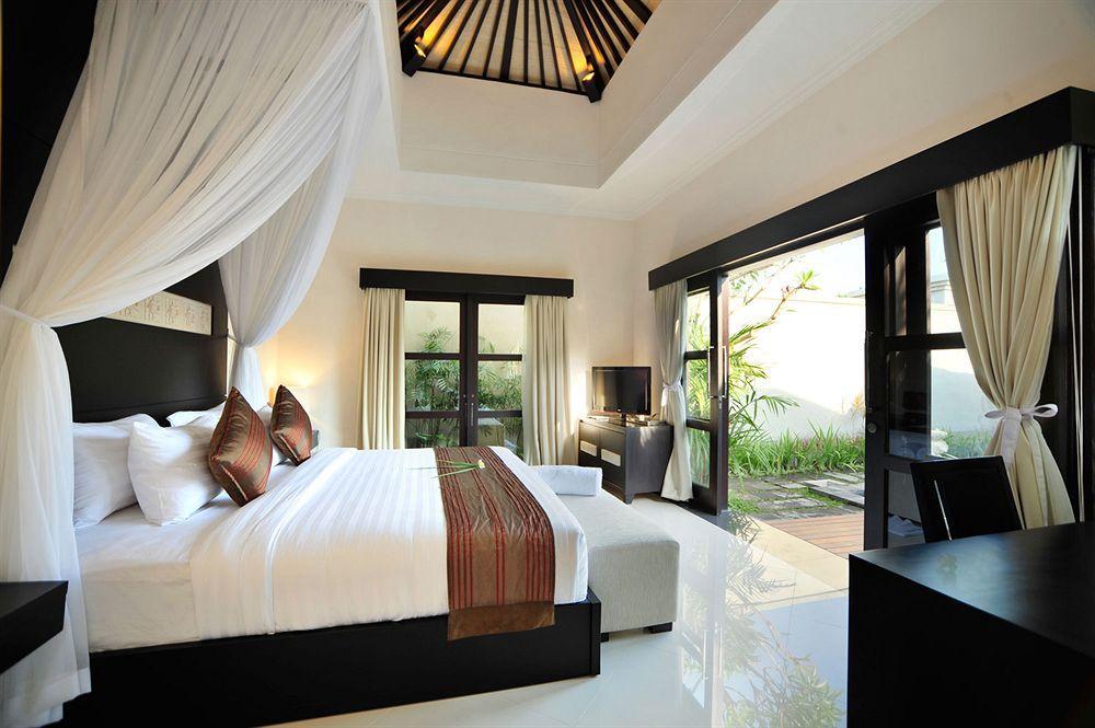 La Villais Kamojang Hotel Seminyak エクステリア 写真