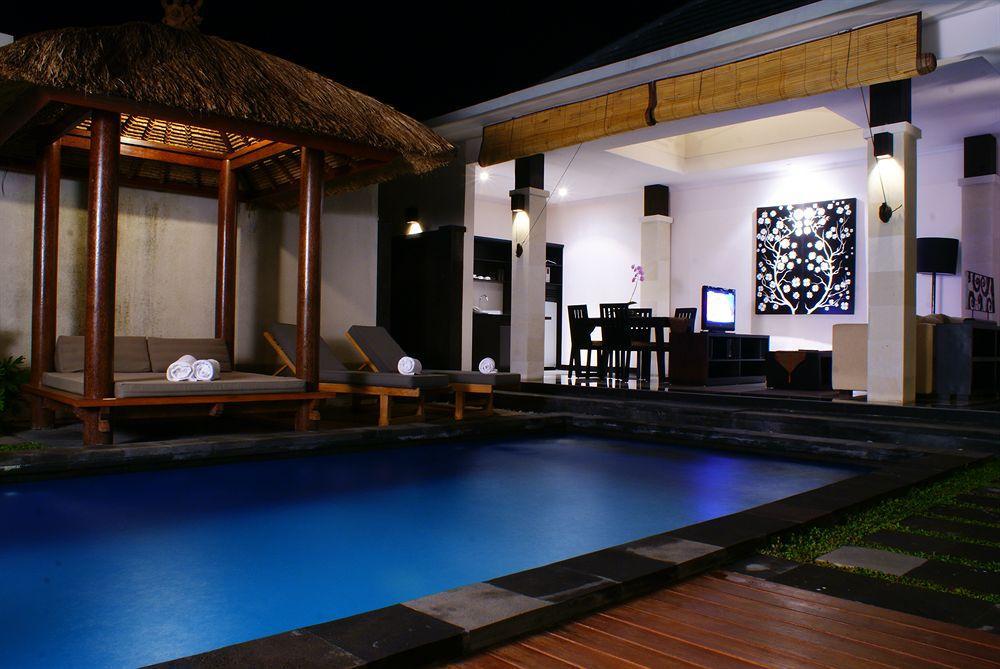 La Villais Kamojang Hotel Seminyak エクステリア 写真