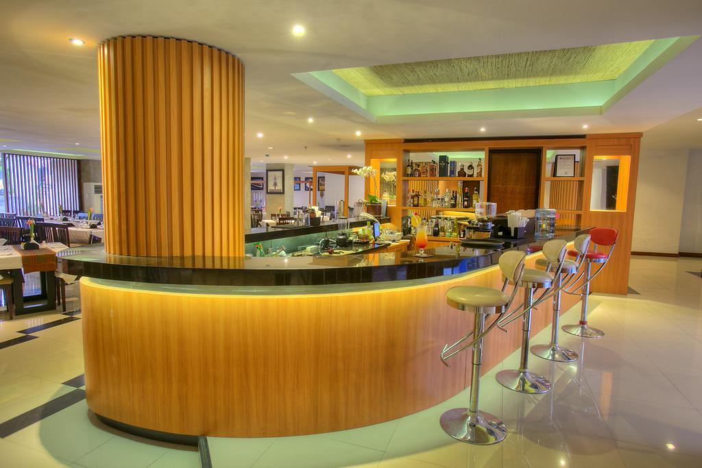 La Villais Kamojang Hotel Seminyak エクステリア 写真