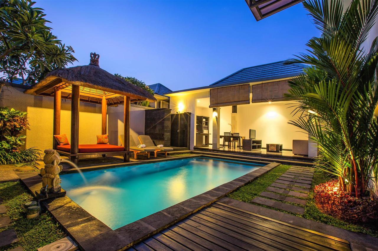 La Villais Kamojang Hotel Seminyak エクステリア 写真