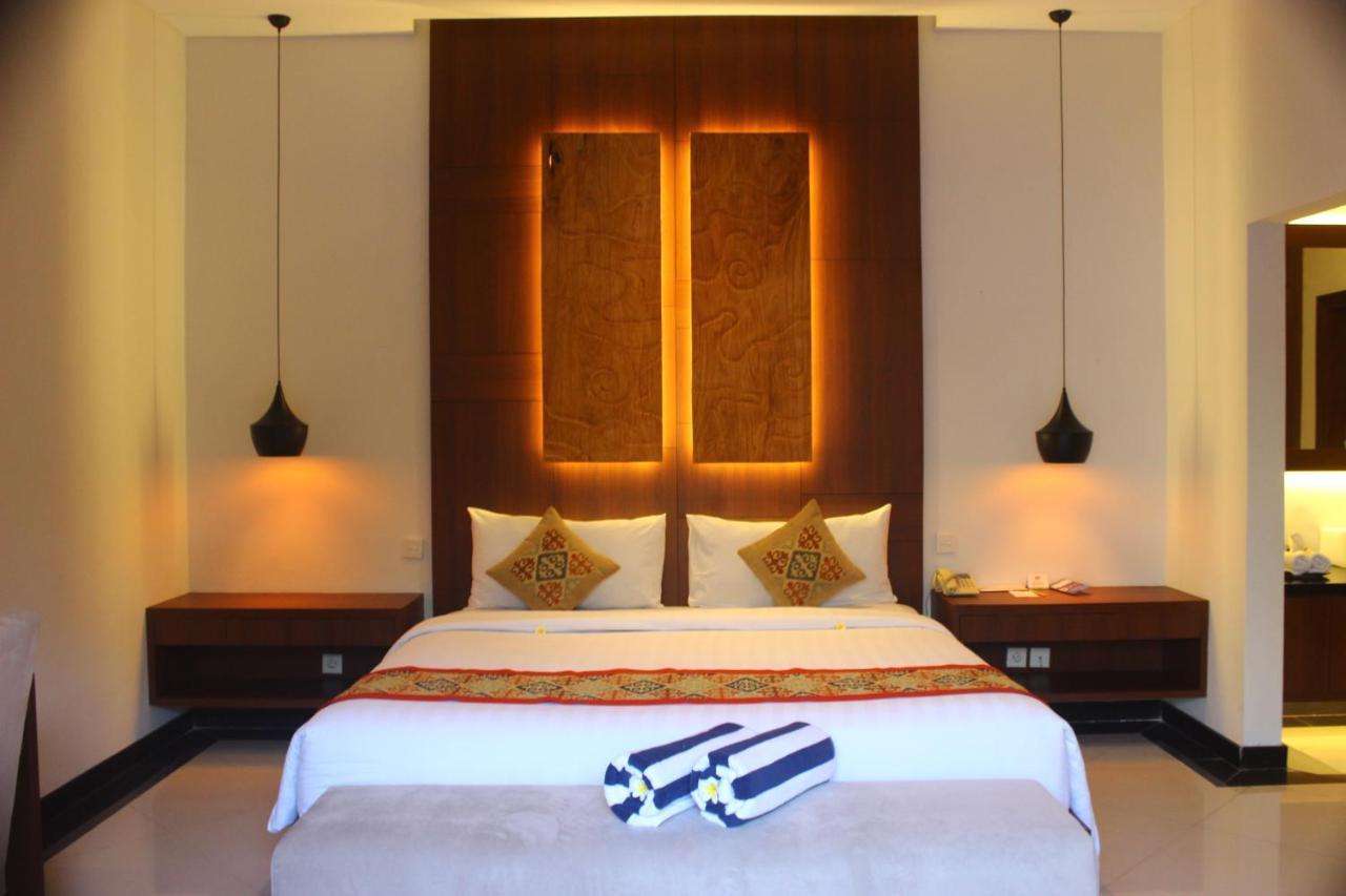 La Villais Kamojang Hotel Seminyak エクステリア 写真