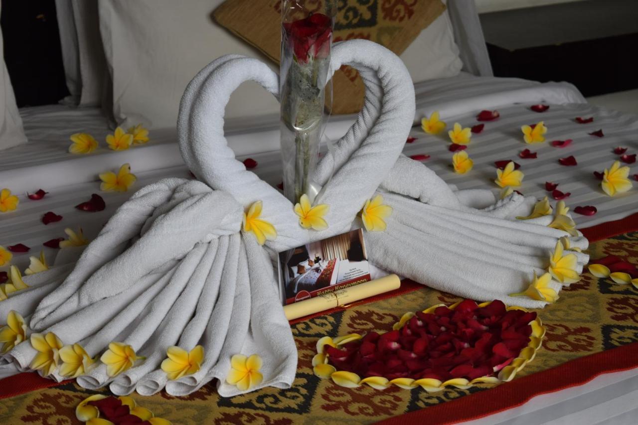 La Villais Kamojang Hotel Seminyak エクステリア 写真